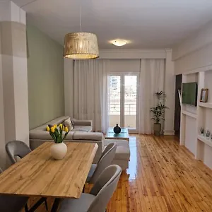 https://the-elysian-city-center-apartment.hotels-of-thessaloniki.com