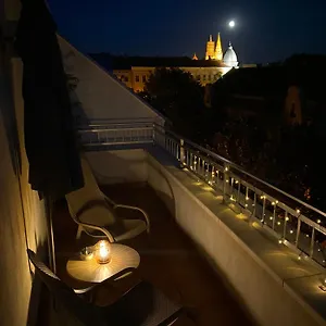 https://gutenberg-penthouse.szeged-hotels.com